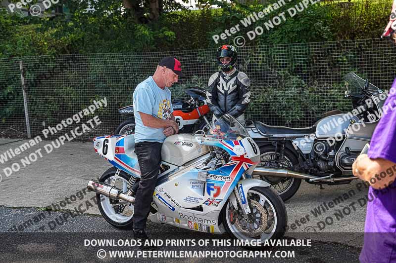 Vintage motorcycle club;eventdigitalimages;mallory park;mallory park trackday photographs;no limits trackdays;peter wileman photography;trackday digital images;trackday photos;vmcc festival 1000 bikes photographs